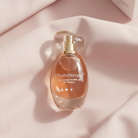 Perfumy feromonowe PheroStrong Glow Up damskie 50ml